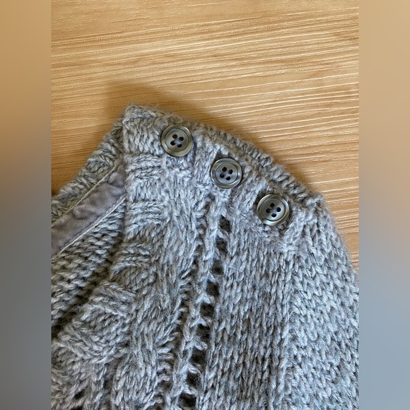 DECREE Juniors Gray Sweater Long Sleeve Open Knit Size XL Button Accents - Picture 8 of 8